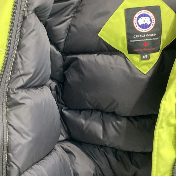 Authentic Canada Goose Chilliwack Bomber - Picture 6 of 16